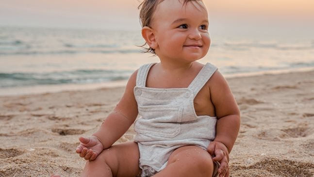 Да се наслаждаваме на плажните дни с бебе безопасно