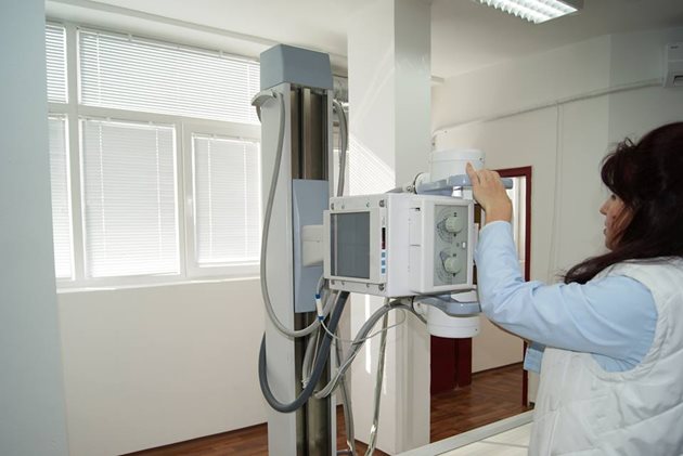 Последно поколение рентгенов апаратправи образна диагностика на пациенти в Търново
