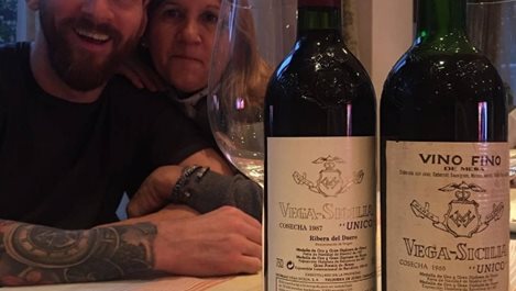 Меси подари на майка си вино за 1 000 евро