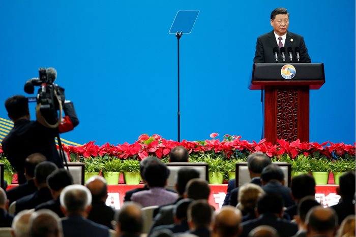 Китайският президент Си Цзинпин на откриването на втория форум за международно сътрудничество "Един пояс, един път"  СНИМКА: Ройтерс