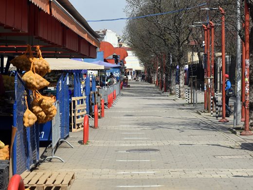 Кметове освобождават производители от  такси, за да продават български продукти (Обзор)
