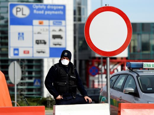 Германия затваря частично границите си от понеделник (Обновена)