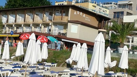 Семеен хотел "Аура" ви очаква за вашата прекрасна  лятна почивка