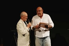 Наградиха Калин Сърменов за заслугите му към театралното изкуство