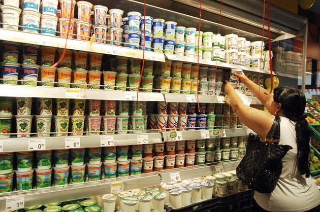 Компаниите за кисело мляко не са спазили изискванията на Българския държавен стандарт за опаковка.