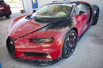 Продават изгоряло Bugatti Chiron за 345 000 долара