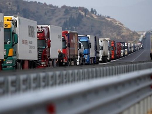 Българските превозвачи блокират границата с Гърция на Великден