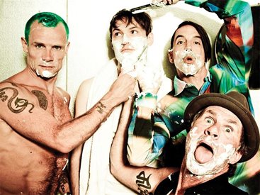 Red Hot Chili Peppers пуснаха The Adventure of Rain Dance Maggie