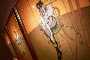 Three Studies of Lucian Freud на Франсис Бейкън бе продадена за 142,4 милиона долара.