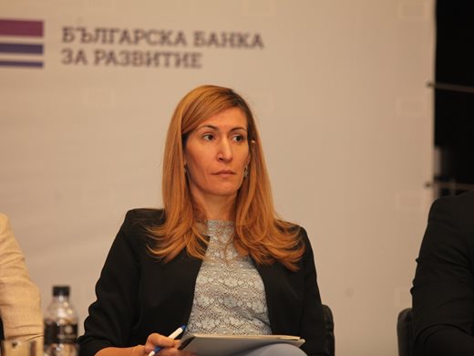Николина Ангелкова: Създаваме център за квалификация в туризма