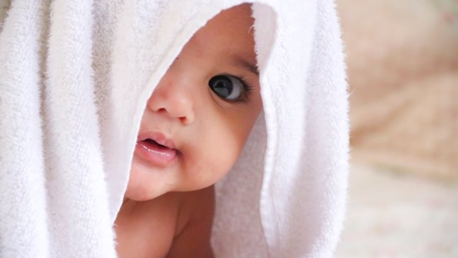 Как да къпем новороденото безопасно