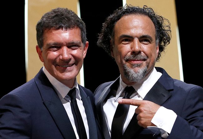 Антонио Бандерас получи наградата за най-добър актьор за филма "Болка и слава" на Педро Алмодовар. Снимка РОЙТЕРС