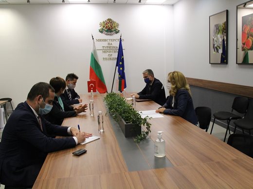 Министър Николова: България и Турция дават пример за сътрудничество на Балканите