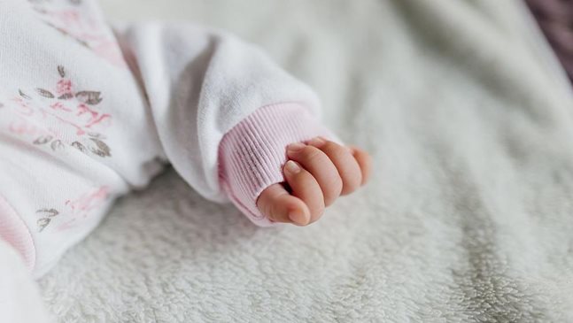 Момиче е последното родено бебе за 2021 г. в УМБАЛ „Св. Георги“ - Пловдив