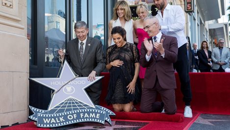 Актрисата Ева Лонгория получи звезда на холивудската Алея на славата