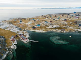 Гренландия - как островът се превърна от купчина лед в желана лъжица за много усти