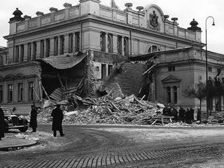 САЩ удрят София с 25 хил. бомби преди 80 г. (Снимки)