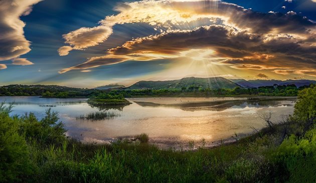 Слънчево ще е времето утре, но в Западна България следобед ще превали, на места интензивно.
СНИМКА: Pixabay