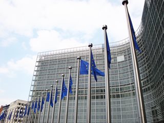 ЕК: Нарушаването на санкциите на ЕС да стане европейско престъпление