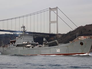 Русия е пуснала в Черно море боен кораб, въоръжен с ракети "Калибър“