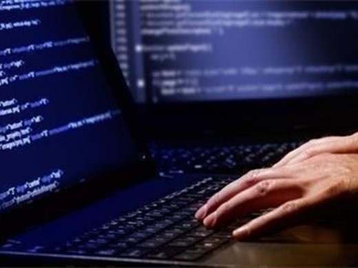 Хакерска атака удари хиляди българи чрез приятелите им във фейсбук