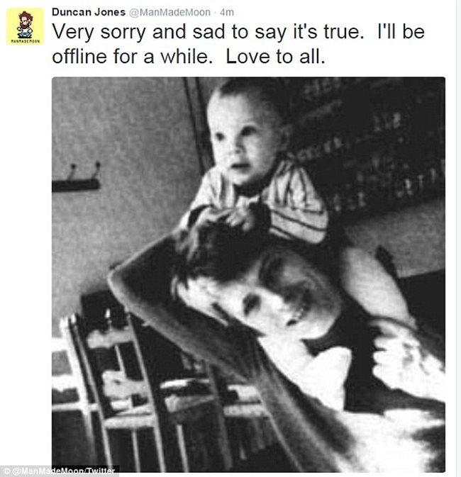 Снимка на  Боуи със сина му Дънкън Джоунс
