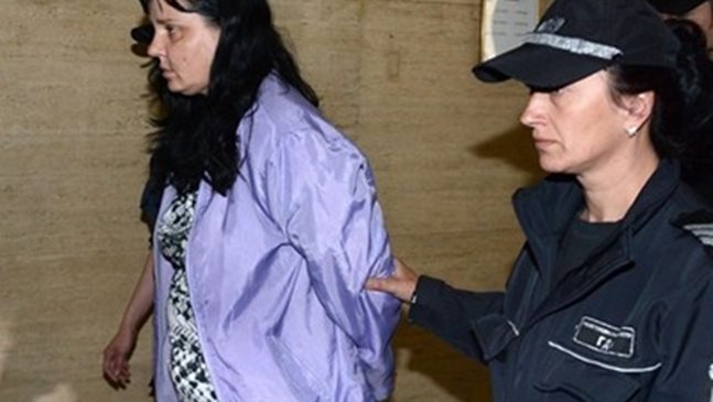Акушерката Емилия Ковачева с ново обвинение за бой над друго дете (Обновена)