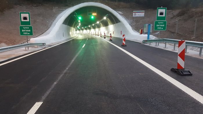 Движението през тунел "витиня" ще бъде пренасочено в тръбата към Варна, тъй като започва ремонт на тази в посока София.