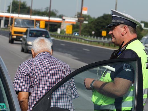 Допълнителни тестове за млади и възрастни шофьори