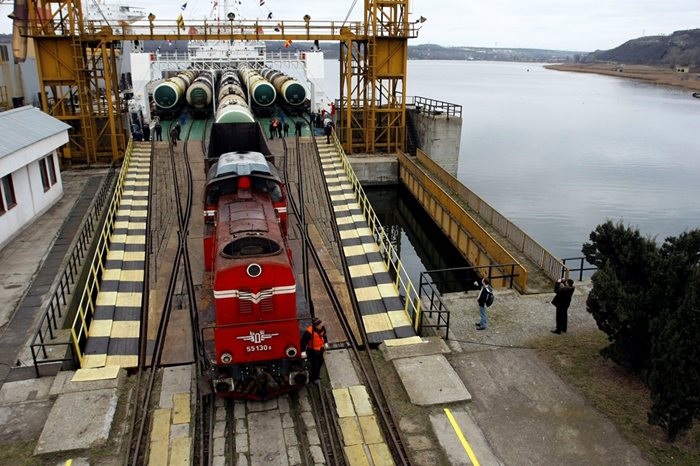 Фериботната линия Варна - порт Кавказ бе открита през 2009 г.