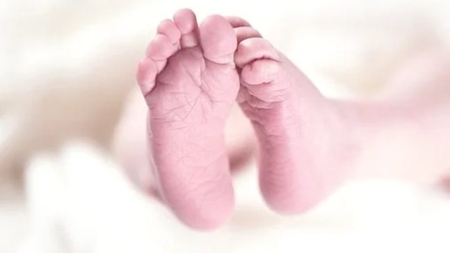 2 бебета с COVID-19 в болницата в Шумен