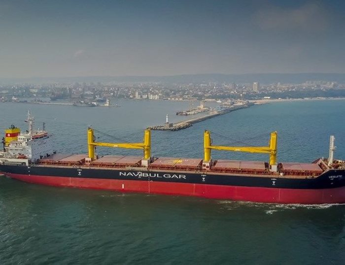 37 000-тонният кораб “Веслец” е сред най-новите попълнения на БМФ.