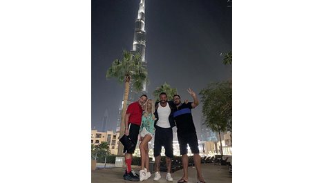 Двойна звездна среща в Дубай