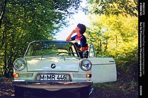 BMW 700 бързо се превръща в любимец на младите германци.