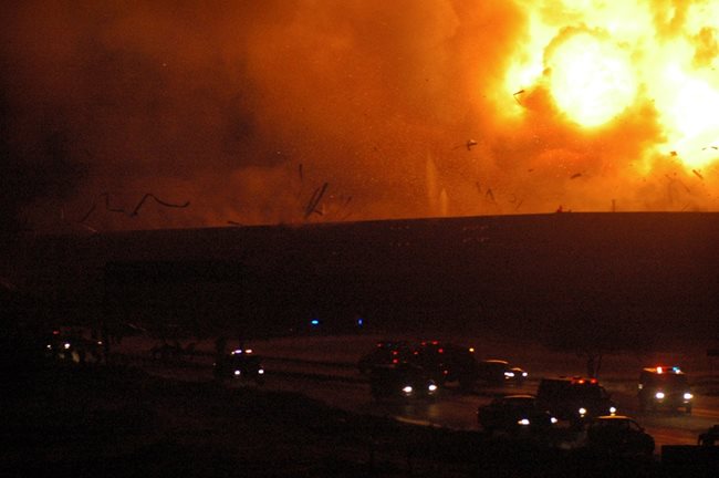 През 2006 г. изгоря цял завод на компанията в Мексико.