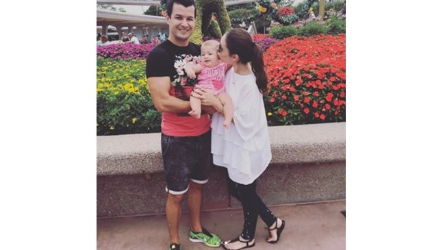 Дъщерята на Мика Стоичков стана на 11 месеца