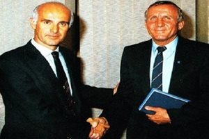 Васил Методиев (вдясно) с Ариго Саки през 1988 г., когато Шпайдела води “Левски” в мачовете с “Милан”.