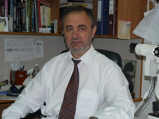 Доц. д-р Андрей Андреев