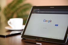 Шефът на Google предупреди служителите си за предстоящи съкращения