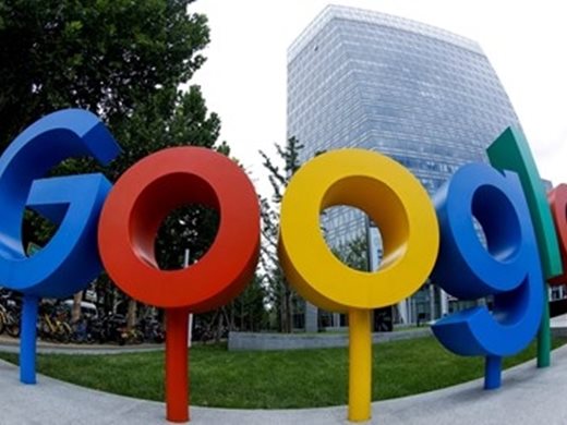 Служителите на Google може да взимат по-малки заплати, ако работят от вкъщи