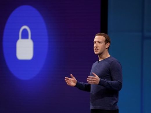 Акционерите на "Фейсбук" отново поискаха оставката на Марк Зукърбърг