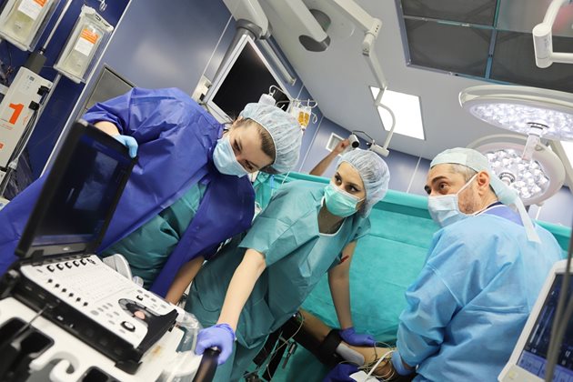 Специалисти от Военномедицинска академия (ВМА) извършиха поредна чернодробна трансплантация – първа за 2024 година и 99-а от началото на трансплантационната програма в лечебното заведение СНИМКИ: ВМА