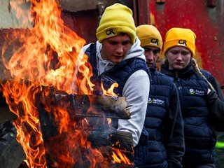 Фермери протестират в Страсбург срещу спогодбата ЕС-Меркосур. Сградата на ЕП обсадена