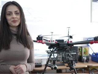 Този дрон търси и спасява хора (Видео)