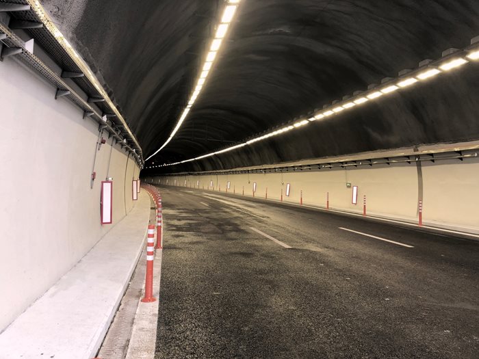 Около 12 часа на 19 март, петък, се пуска движението без ограничения в тунел „Витиня“ на автомагистрала „Хемус“ Снимки: АПИ