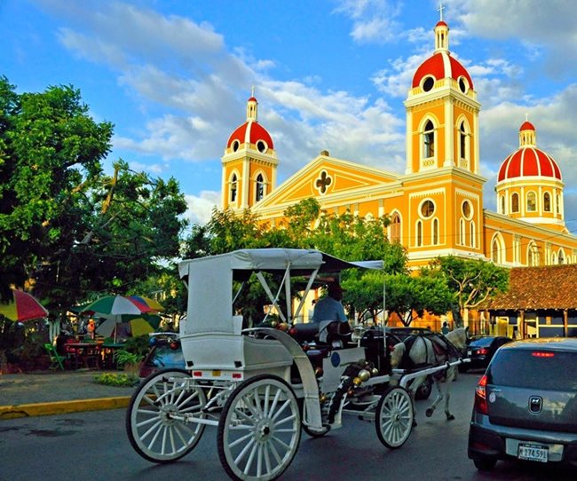В центъра на столицата на Никарагуа - Манагуа, са се запазили някои от красивите сгради в колониален стил.