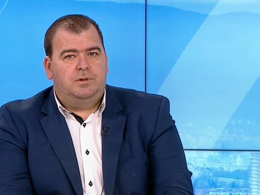 Явор Гечев: Има натиск за оставката ми