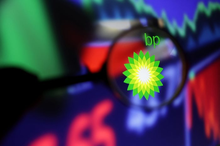 Италианската енергийна компания "Ени" (Eni) ще придобие бизнеса на Би Пи (BP) в Алжир.