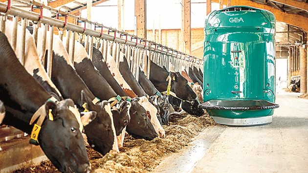 DairyFeed F4500 осигурява правилната смес за различните групи животни
