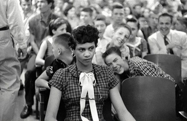 Дороти Каунтс, първата чернокожа, учеща в училище за бели в САЩ